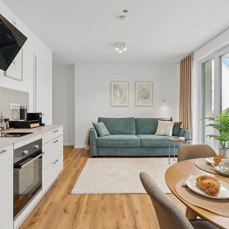 Deluxe Apartment In Bielefeld City Mit Parkplatz Und Balkon Exterior photo